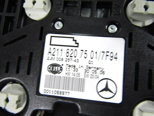 NOTRANJA SVETILA OEM N. A2118207501 ORIGINAL REZERVNI DEL MERCEDES CLASSE E W211 S211 R BER/SW (06/2006 - 2009)DIESEL LETNIK 2006