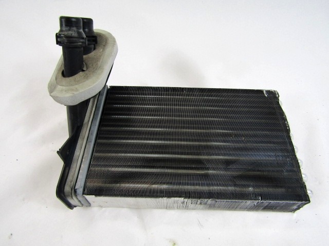 GRELEC RADIATORJA OEM N. 1J1819031B ORIGINAL REZERVNI DEL VOLKSWAGEN NEW BEETLE 9C1 1C1 1Y7 R (2006 - 2011)DIESEL LETNIK 2007