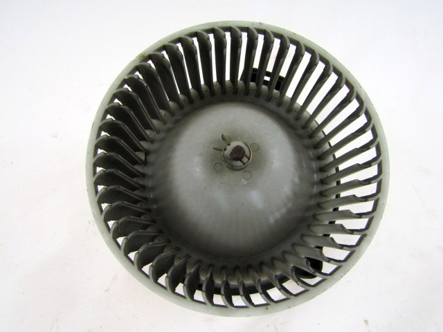 VENTILATOR  KABINE  OEM N. 8713012370 ORIGINAL REZERVNI DEL TOYOTA COROLLA E11 (1995 - 2002)BENZINA LETNIK 2001