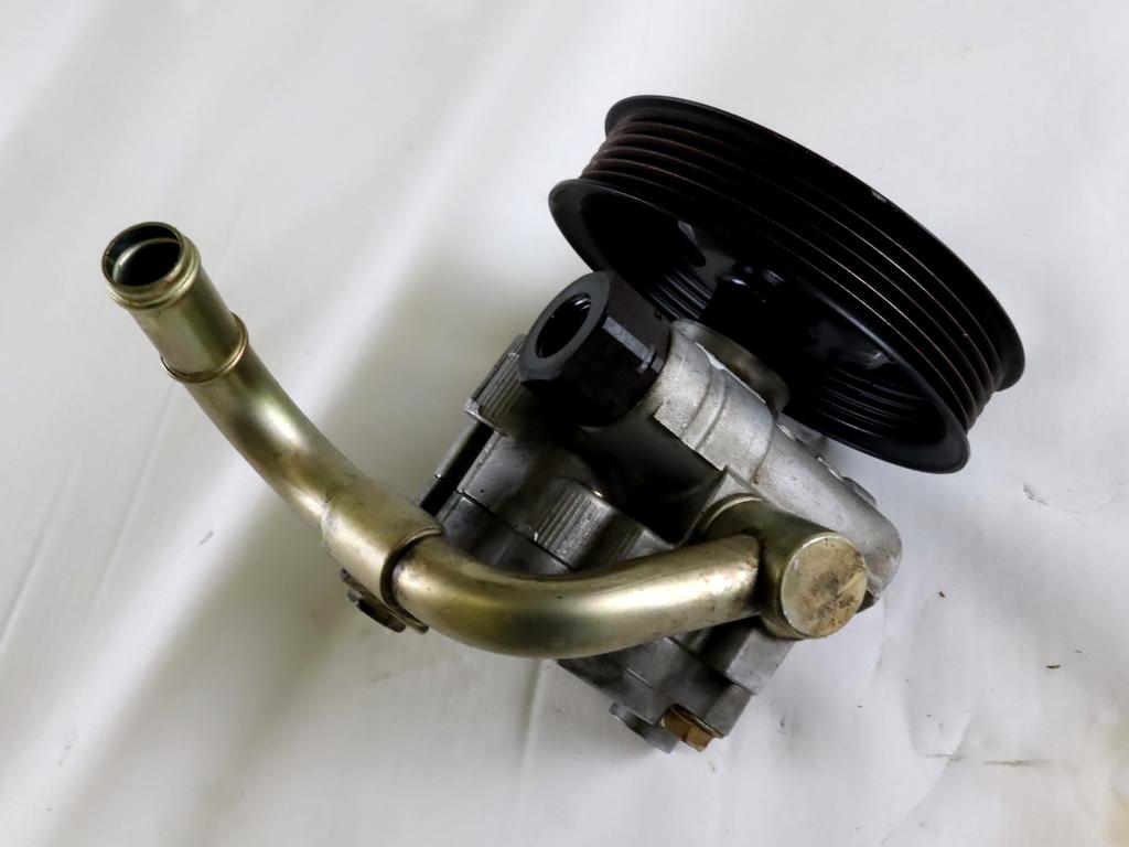 SERVO CRPALKA  OEM N. 4431012500 ORIGINAL REZERVNI DEL TOYOTA COROLLA E11 (1995 - 2002)BENZINA LETNIK 2001