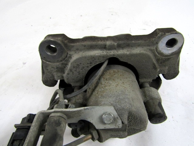 SPREDNJE LEVE ZAVORNE CELJUSTI  OEM N. 8E0615123A ORIGINAL REZERVNI DEL AUDI A4 B6 8E2 8E5 BER/SW (2001 - 2005) DIESEL LETNIK 2004