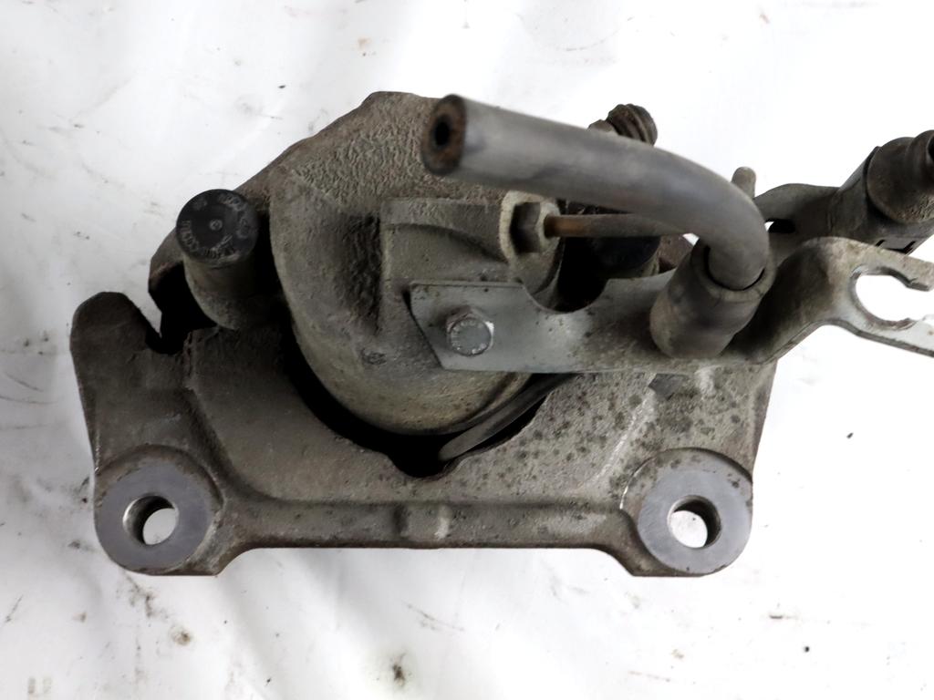 SPREDNJE LEVE ZAVORNE CELJUSTI  OEM N. 8E0615123A ORIGINAL REZERVNI DEL AUDI A4 B6 8E2 8E5 BER/SW (2001 - 2005) DIESEL LETNIK 2004