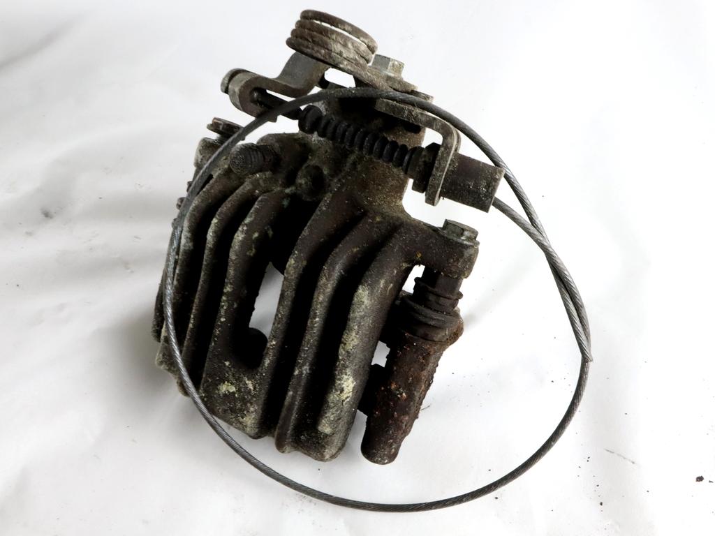 ZADNJE LEVE ZAVORNE CELJUSTI  OEM N. 8E0615423G ORIGINAL REZERVNI DEL AUDI A4 B6 8E2 8E5 BER/SW (2001 - 2005) DIESEL LETNIK 2004