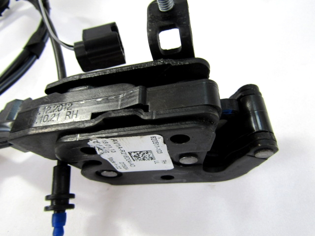 CENTRALNI ZAKLEP SPREDNJIH VRAT  OEM N. AV1A-R218D04-AD ORIGINAL REZERVNI DEL FORD BMAX JK (2012 - 2018)BENZINA LETNIK 2013