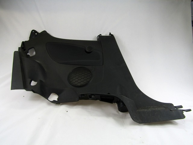 NOTRANJA OBLOGA ZADNJEGA BOKA  OEM N. 156099534 ORIGINAL REZERVNI DEL ALFA ROMEO MITO 955 (2008 - 2018) DIESEL LETNIK 2013