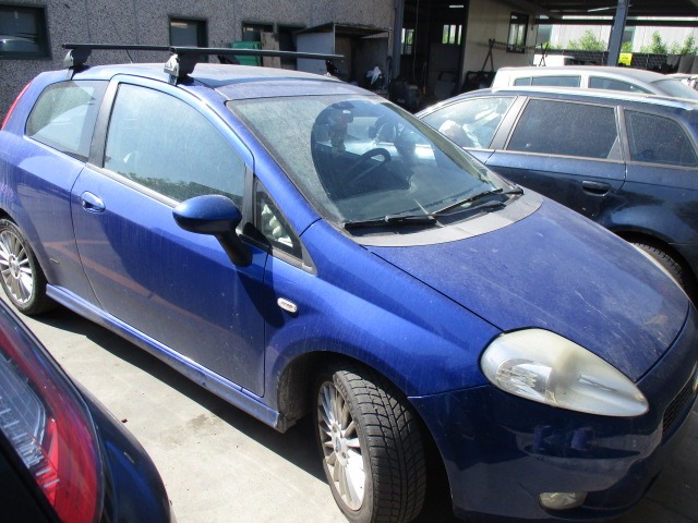 FIAT GRANDE PUNTO 1.3 66KW 3P D 6M (2006) RICAMBI IN MAGAZZINO