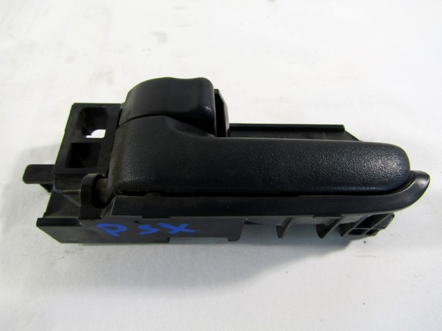 NOTRANJA KLJUKA  OEM N. 69205B1010 ORIGINAL REZERVNI DEL DAIHATSU SIRION MK2 (2005 - 08/2012)BENZINA/GPL LETNIK 2009