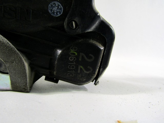 CENTRALNI ZAKLEP SPREDNJIH VRAT  OEM N. 69030B1010 ORIGINAL REZERVNI DEL DAIHATSU SIRION MK2 (2005 - 08/2012)BENZINA/GPL LETNIK 2009