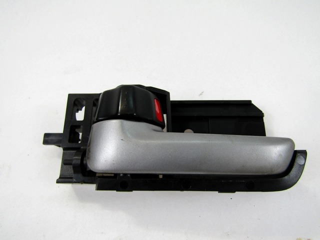 NOTRANJA KLJUKA  OEM N. 93195908 ORIGINAL REZERVNI DEL OPEL AGILA B H08 (2008 - 2015)BENZINA LETNIK 2009