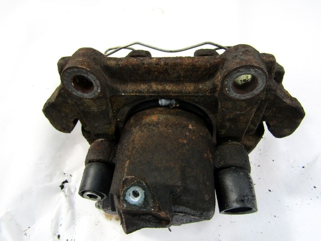 SPREDNJE LEVE ZAVORNE CELJUSTI  OEM N. 8E0615123A ORIGINAL REZERVNI DEL VOLKSWAGEN PASSAT B5.5 3B3 3B6 3BG R BER/SW (11/2000 - 2005) DIESEL LETNIK 2002