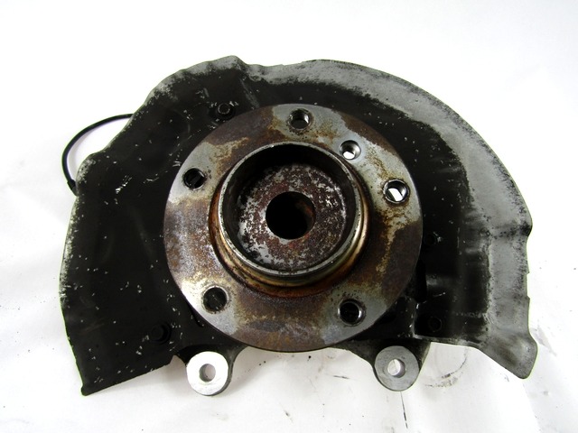 LEVI VRTLJIVI LEZAJ / PESTO KOLESA Z LEZAJEM SPREDAJ OEM N. 31226765601 ORIGINAL REZERVNI DEL BMW SERIE 5 E60 E61 (2003 - 2010) DIESEL LETNIK 2008