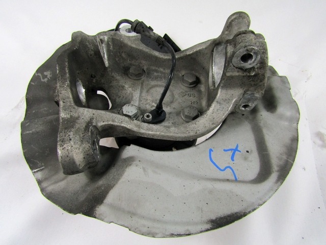 LEVI VRTLJIVI LEZAJ / PESTO KOLESA Z LEZAJEM SPREDAJ OEM N. 31226765601 ORIGINAL REZERVNI DEL BMW SERIE 5 E60 E61 (2003 - 2010) DIESEL LETNIK 2008