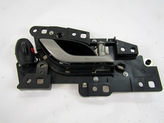 NOTRANJA KLJUKA  OEM N. 72620SMGE21ZB ORIGINAL REZERVNI DEL HONDA CIVIC FN FK FD FA MK8 (2006 - 2012)BENZINA LETNIK 2006