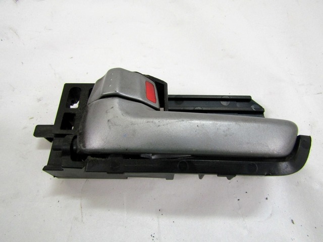 NOTRANJA KLJUKA  OEM N. 8313062J00S1S ORIGINAL REZERVNI DEL SUZUKI SWIFT MZ EZ MK3 (2004 - 2010) DIESEL LETNIK 2006