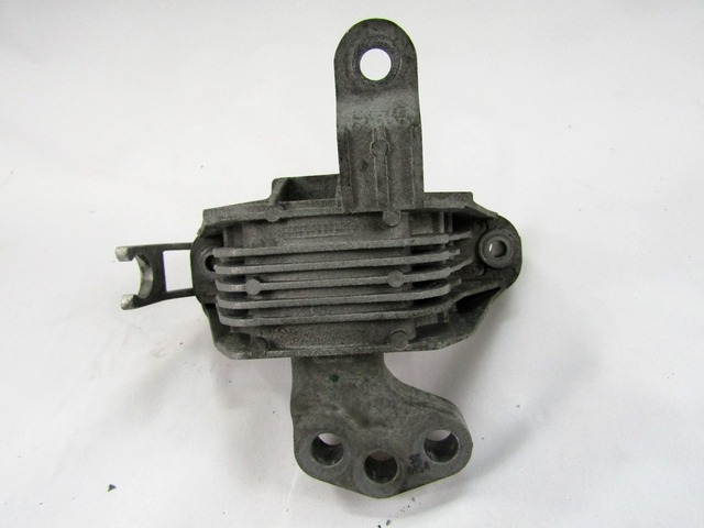 NOSILCI MOTORJA/DRUGO OEM N. 13248476 ORIGINAL REZERVNI DEL OPEL ASTRA J P10 5P/3P/SW (2010 - 2015) DIESEL LETNIK 2011