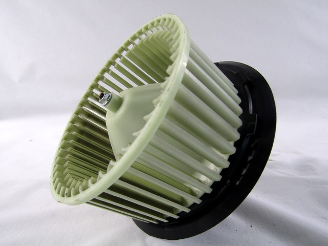 VENTILATOR  KABINE  OEM N. S11-8107110  ORIGINAL REZERVNI DEL DR ZERO (2015 - 2019)BENZINA/GPL LETNIK 2015