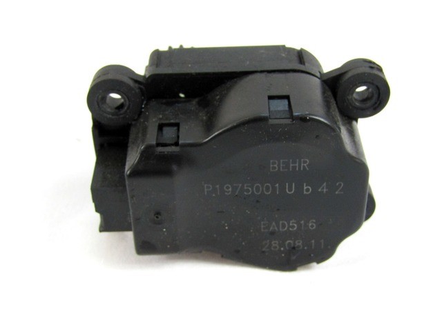 MOTORCEK OGREVANJA OEM N. P1975001U ORIGINAL REZERVNI DEL CITROEN C3 MK2 SC (2009 - 2016) BENZINA LETNIK 2011