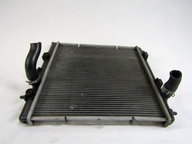 RADIATOR VODE OEM N. 884260000 ORIGINAL REZERVNI DEL CITROEN C3 MK2 SC (2009 - 2016) BENZINA LETNIK 2011