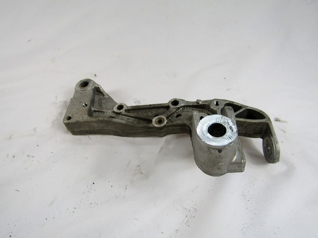 NOSILCI MOTORJA/DRUGO OEM N. 1K0199296E ORIGINAL REZERVNI DEL AUDI A3 MK2 8P 8PA 8P1 (2003 - 2008)DIESEL LETNIK 2008