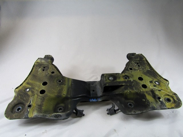 SPREDNJA OS/NOSILEC MOTORJA OEM N. 13427070 ORIGINAL REZERVNI DEL OPEL CORSA D R S07 (02/2011 - 2014) DIESEL LETNIK 2011