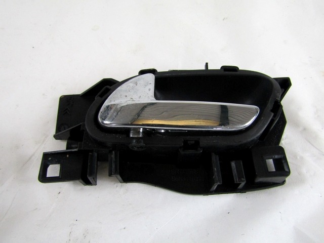 NOTRANJA KLJUKA  OEM N. 9683446877 ORIGINAL REZERVNI DEL PEUGEOT 3008 MK1 0U (2009 - 2016) DIESEL LETNIK 2010