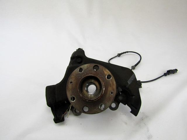 VRTLJIVI LEZAJ DESNO / PESTO KOLESA Z LEZAJEM SPREDAJ OEM N. 51776375 51881462 ORIGINAL REZERVNI DEL FIAT PUNTO EVO 199 (2009 - 2012)  BENZINA LETNIK 2010