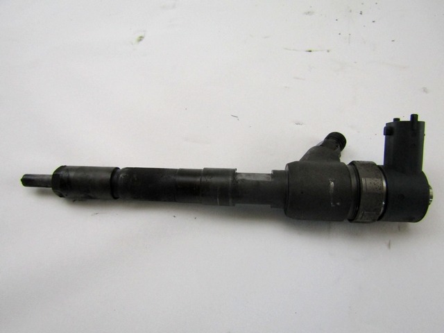 INJEKTORJI DIESEL OEM N. 445110083 ORIGINAL REZERVNI DEL LANCIA MUSA 350 (2004 - 2007) DIESEL LETNIK 2006