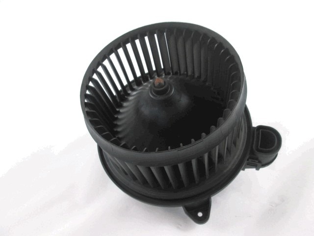 VENTILATOR  KABINE  OEM N. AV11-19846-AB 0130115579 ORIGINAL REZERVNI DEL FORD BMAX JK (2012 - 2018)BENZINA LETNIK 2013