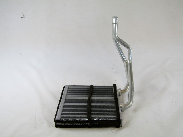 GRELEC RADIATORJA OEM N. 27140BR20C ORIGINAL REZERVNI DEL NISSAN QASHQAI J10E (03/2010 - 2013) DIESEL LETNIK 2013