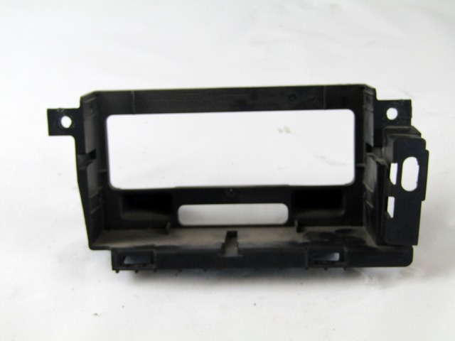 ARMATURNA PLO?CA OEM N. 280388267R ORIGINAL REZERVNI DEL RENAULT KANGOO KW0/1 MK2 (2008 - 2013)DIESEL LETNIK 2012