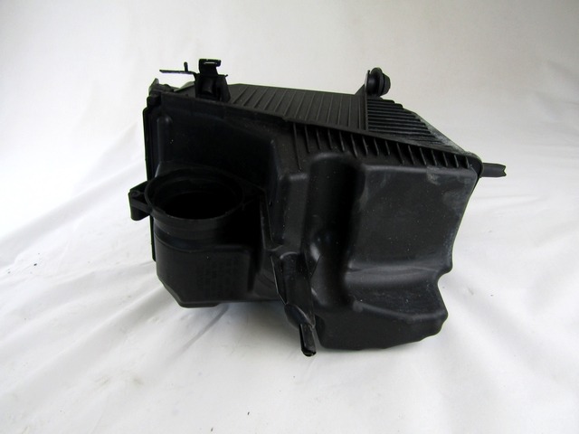 FILTAR ZRAKA OEM N. 8200788196 H8200808194 ORIGINAL REZERVNI DEL RENAULT KANGOO KW0/1 MK2 (2008 - 2013)DIESEL LETNIK 2012