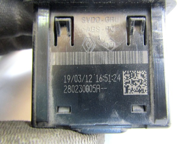 USB / AUX OEM N. 280230005R ORIGINAL REZERVNI DEL RENAULT KANGOO KW0/1 MK2 (2008 - 2013)DIESEL LETNIK 2012