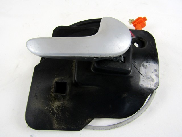 NOTRANJA KLJUKA  OEM N. 13121859 ORIGINAL REZERVNI DEL OPEL MERIVA A X03 (2003 - 2006) DIESEL LETNIK 2005