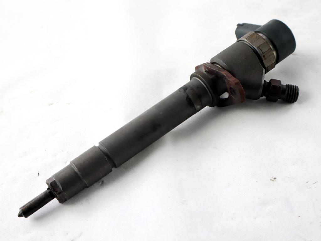 INJEKTORJI DIESEL OEM N. 0445110078 8658351 ORIGINAL REZERVNI DEL VOLVO V70 MK2 285 (2000 - 2007) DIESEL LETNIK 2004