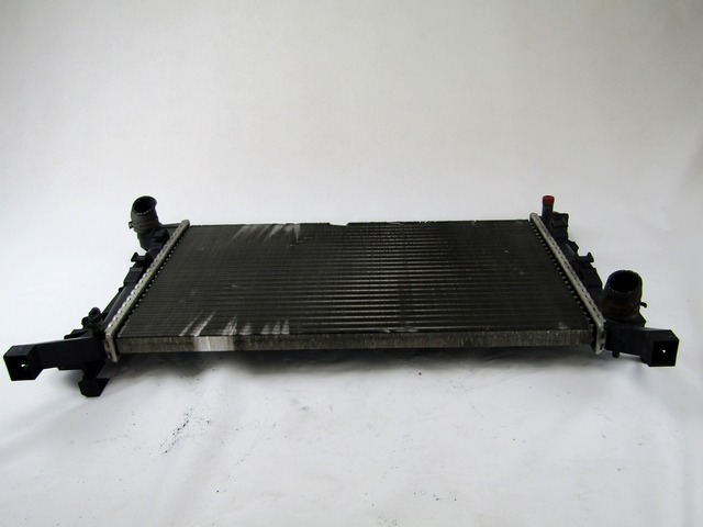 RADIATOR VODE OEM N. A1695000303 ORIGINAL REZERVNI DEL MERCEDES CLASSE B W245 T245 5P (2005 - 2011) BENZINA LETNIK 2005