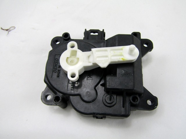 MOTORCEK OGREVANJA OEM N. 063800-0181 ORIGINAL REZERVNI DEL TOYOTA URBAN CRUISER P1 (2009 - 2014) DIESEL LETNIK 2010