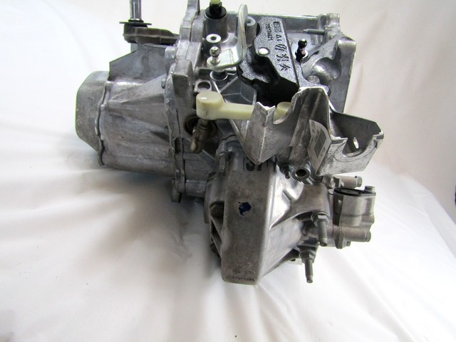 ROCNI MENJALNIK OEM N. 9680887210 ORIGINAL REZERVNI DEL PEUGEOT 308 4A 4B 4C 4E 4H MK1 BER/SW/CC (2007 - 2013) DIESEL LETNIK 2011