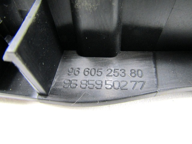 NOTRANJA KLJUKA  OEM N. 9660525380 ORIGINAL REZERVNI DEL PEUGEOT 308 4A 4B 4C 4E 4H MK1 BER/SW/CC (2007 - 2013) DIESEL LETNIK 2011