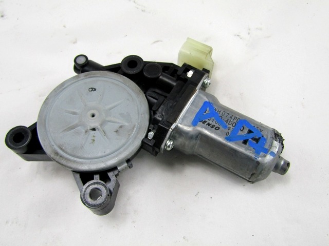 DVIZNI MEHANIZEM SPREDNIH STEKEL  OEM N. 82460-4D000 ORIGINAL REZERVNI DEL KIA CARNIVAL VQ MK2 (2006 - 2014)DIESEL LETNIK 2009