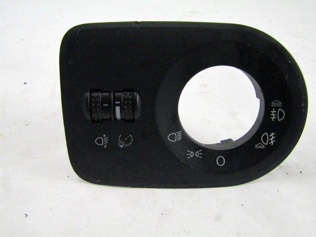 GLAVNO STIKALO LUCI OEM N. 6J0919094 ORIGINAL REZERVNI DEL SEAT IBIZA 6J5 6P1 MK4 BER/SW (2008 - 2012)DIESEL LETNIK 2009