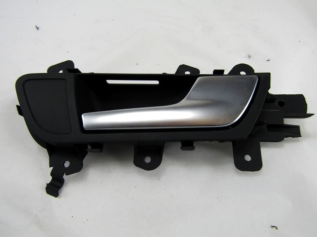 NOTRANJA KLJUKA  OEM N. 8K0839020 ORIGINAL REZERVNI DEL AUDI A4 B8 8K2 BER/SW/CABRIO (2007 - 11/2015) DIESEL LETNIK 2009