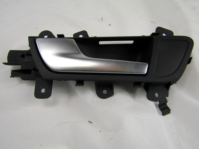 NOTRANJA KLJUKA  OEM N. 8K0839019 ORIGINAL REZERVNI DEL AUDI A4 B8 8K2 BER/SW/CABRIO (2007 - 11/2015) DIESEL LETNIK 2009