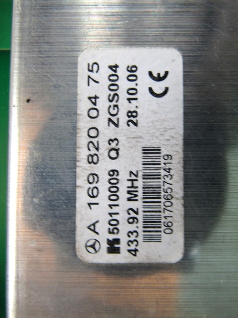 OJACEVALEC / ANTENA OEM N. A1698200475 ORIGINAL REZERVNI DEL MERCEDES CLASSE A W169 5P C169 3P (2004 - 04/2008) DIESEL LETNIK 2007