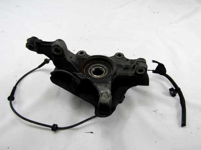 LEVI VRTLJIVI LEZAJ / PESTO KOLESA Z LEZAJEM SPREDAJ OEM N. 93188961 55701433 ORIGINAL REZERVNI DEL OPEL CORSA D R S07 (02/2011 - 2014) DIESEL LETNIK 2014