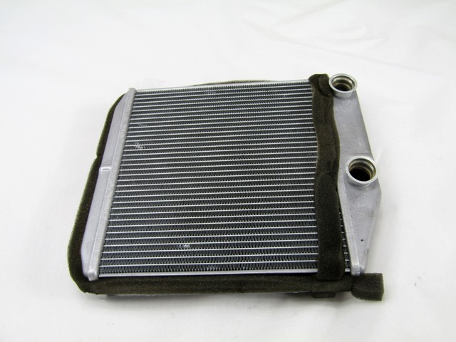 GRELEC RADIATORJA OEM N. 164210100 ORIGINAL REZERVNI DEL OPEL CORSA D R S07 (02/2011 - 2014) DIESEL LETNIK 2014