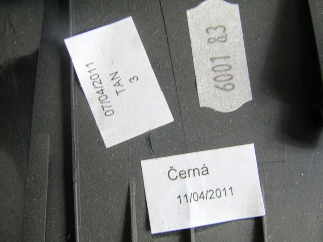 ARMATURNA PLO?CA OEM N. 84621-2Y050 ORIGINAL REZERVNI DEL HYUNDAI IX35 LM EL ELH (2009 - 2015)DIESEL LETNIK 2010