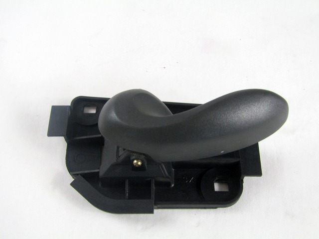 NOTRANJA KLJUKA  OEM N. 735268773 ORIGINAL REZERVNI DEL FIAT PUNTO 188 MK2 R (2003 - 2011) BENZINA LETNIK 2006