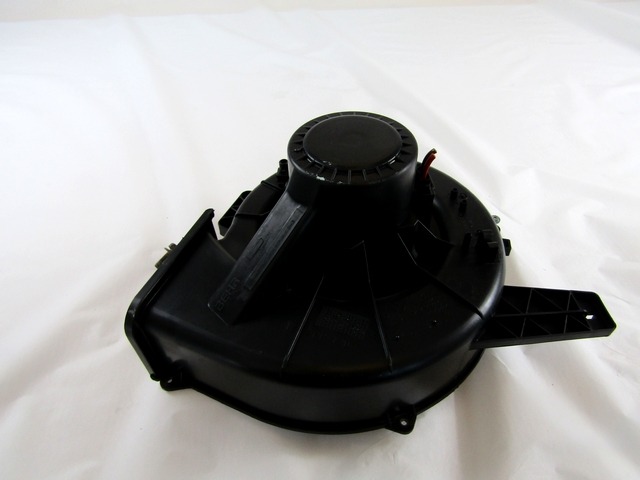 VENTILATOR  KABINE  OEM N. 6Q1819015J ORIGINAL REZERVNI DEL AUDI A1 8X 8X1 8XF (2010 - 2015)BENZINA LETNIK 2011