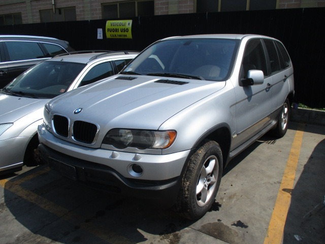 BMW X5 E53 3.0 B 4X4 170KW AUT 5P (2001) RICAMBI IN MAGAZZINO 