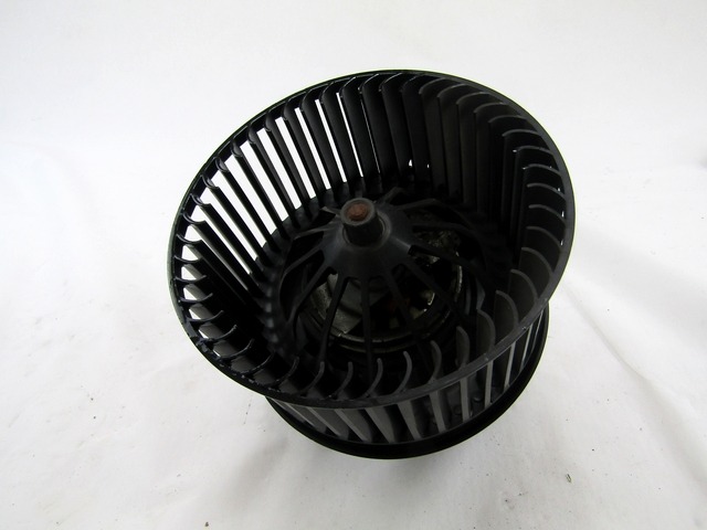 VENTILATOR  KABINE  OEM N. AV6N-18456-AA ORIGINAL REZERVNI DEL VOLVO V40 MK1 525 526 (2012 - 2016)DIESEL LETNIK 2013